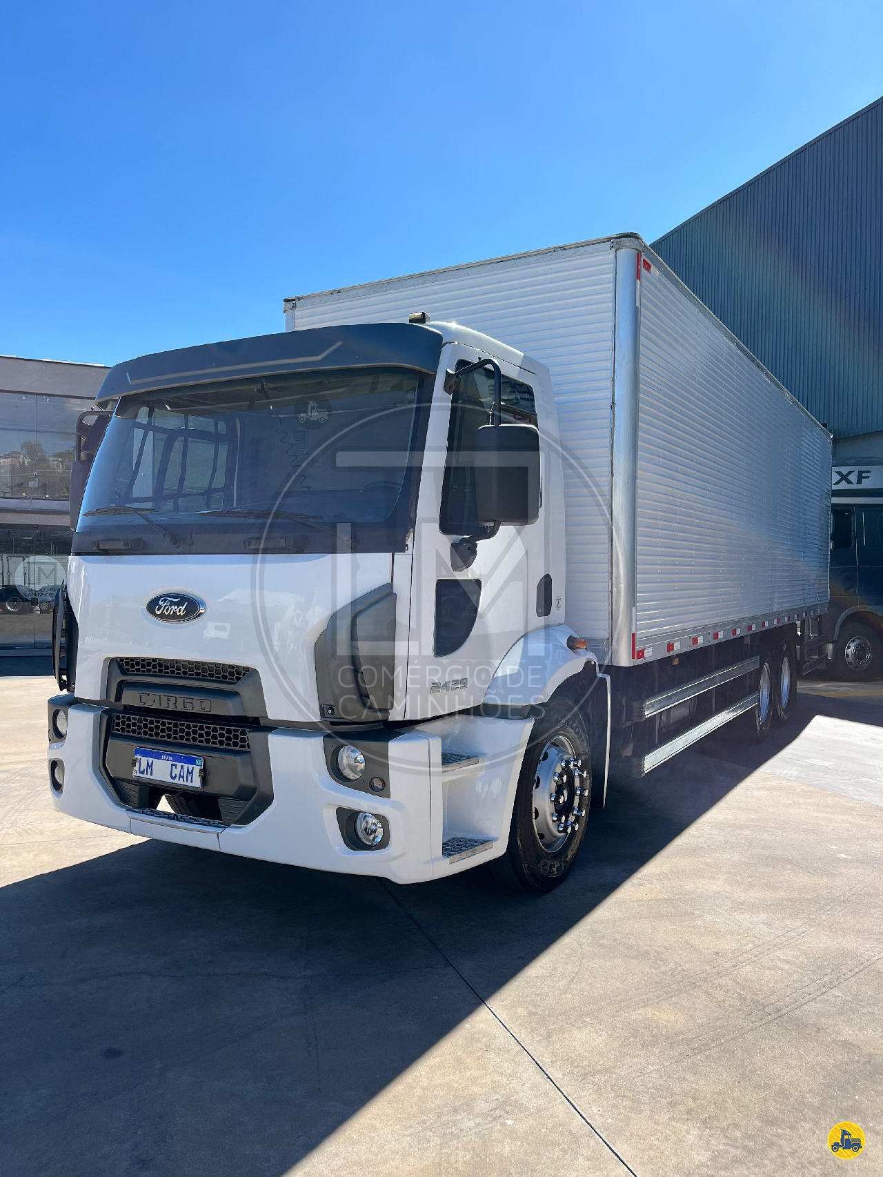 CAMINHAO FORD CARGO 2429 Baú Furgão Truck 6x2 LM Caminhões CAJAMAR SÃO PAULO SP